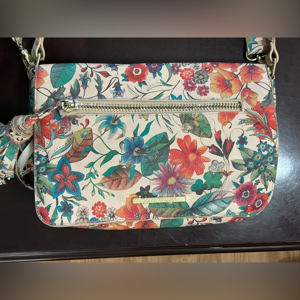 Steve Madden Floral Crossbody Bag Preowned - Picture 2 of 10